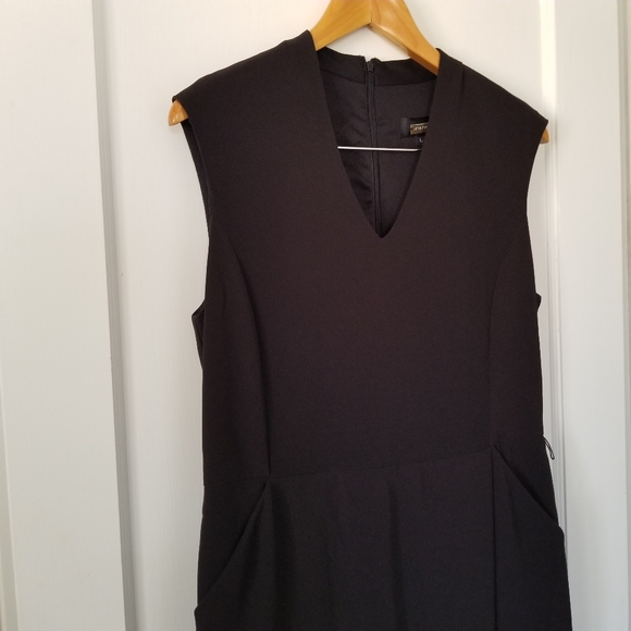 Alexia Admor Black Fitted V-neck Dress - Picture 5 of 12